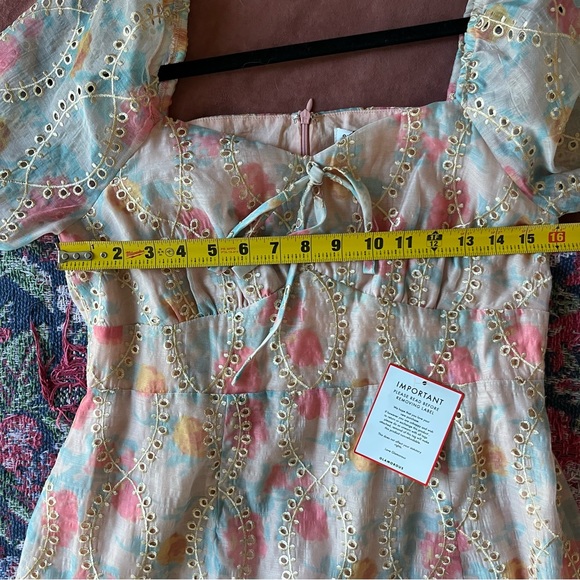 glamorous bloom maternity glam floral 3/4 sleeve midi dress - Picture 9 of 10